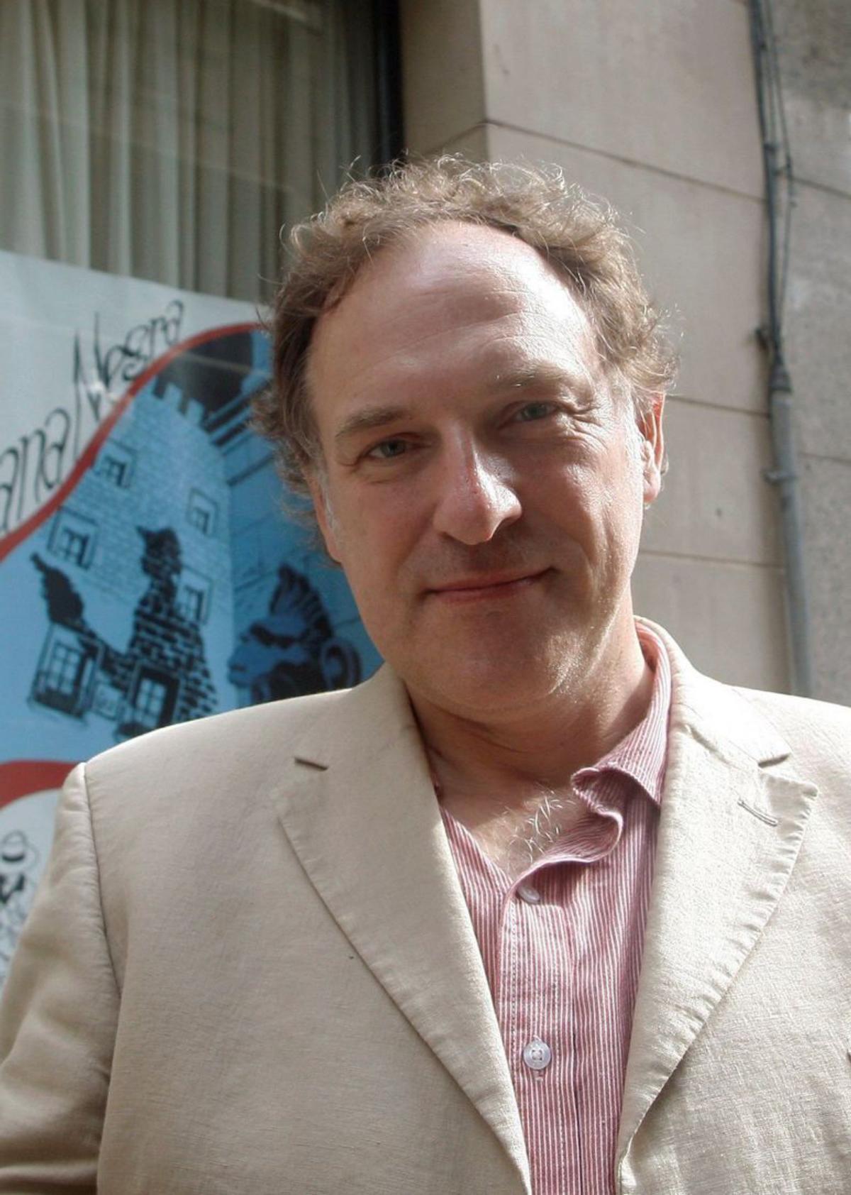 Simon Scarrow tira de intriga en la serie de novelas del inspector Horst Schenke para retratar el horror nazi.