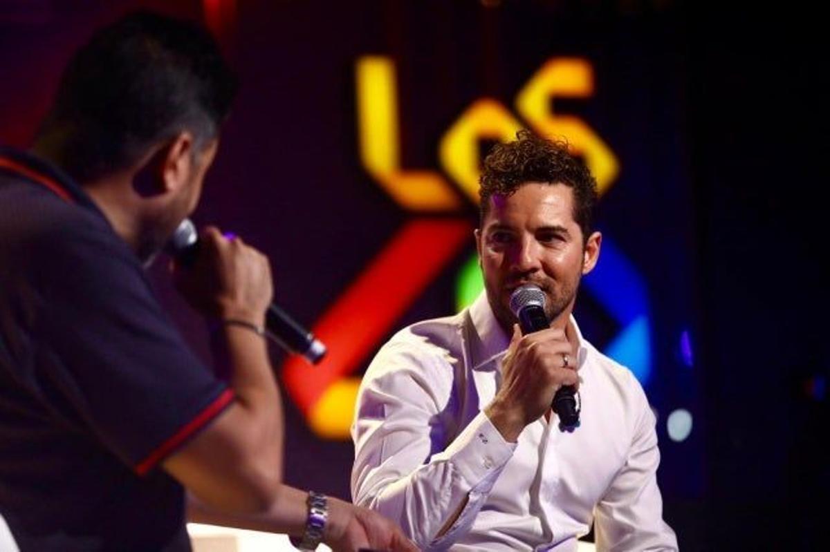 David Bisbal junto a Tony Aguilar en Los40 Básico Opel