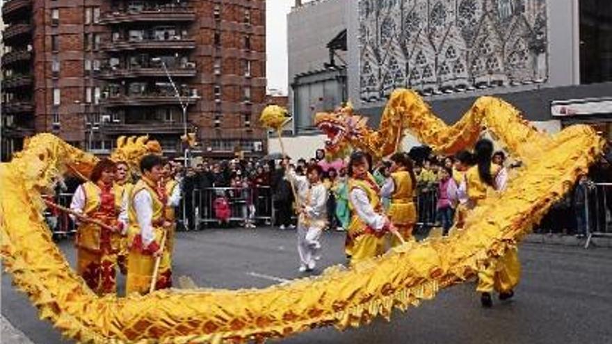 Una imatge de la celebració de l&#039;any nou xinès l&#039;any passat a Barcelona, on també es viu l&#039;esdeveniment.