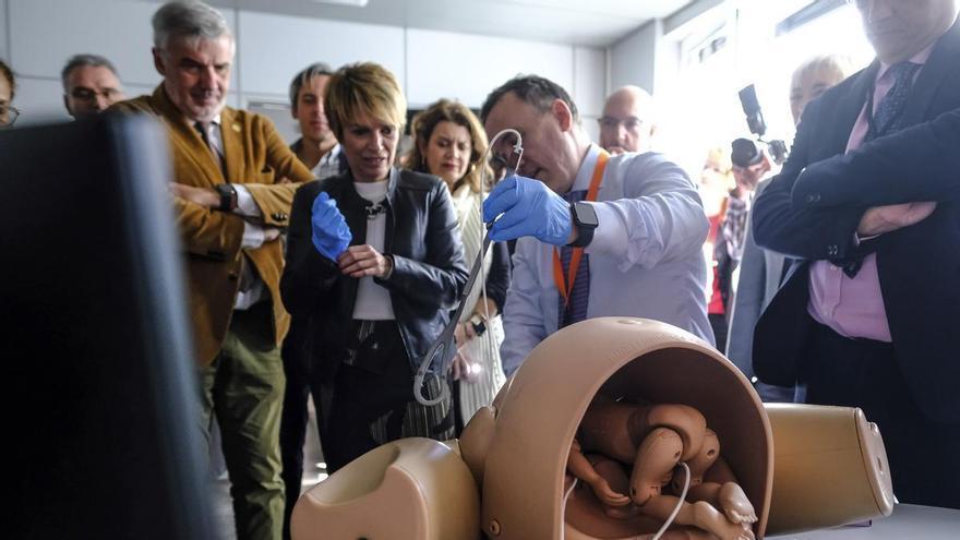 El nuevo hospital virtual de Canarias extiende a África la formación médica