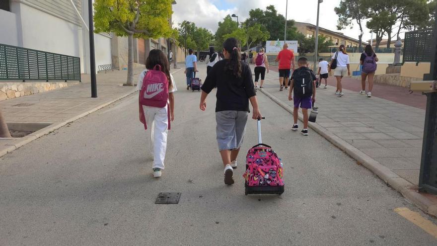Todo por hacer en los colegios de Teulada Moraira: aulas sin climatizar, "eternos" barracones y obras bloqueadas