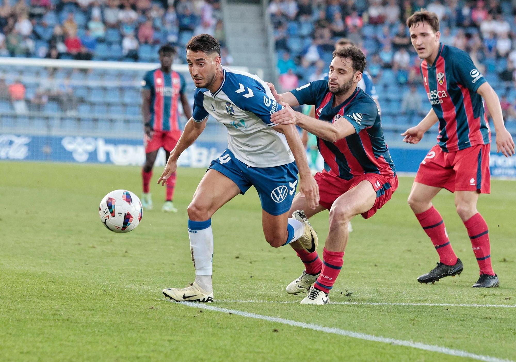 Revive el partido entre CD Tenerife - SD Huesca en imágenes