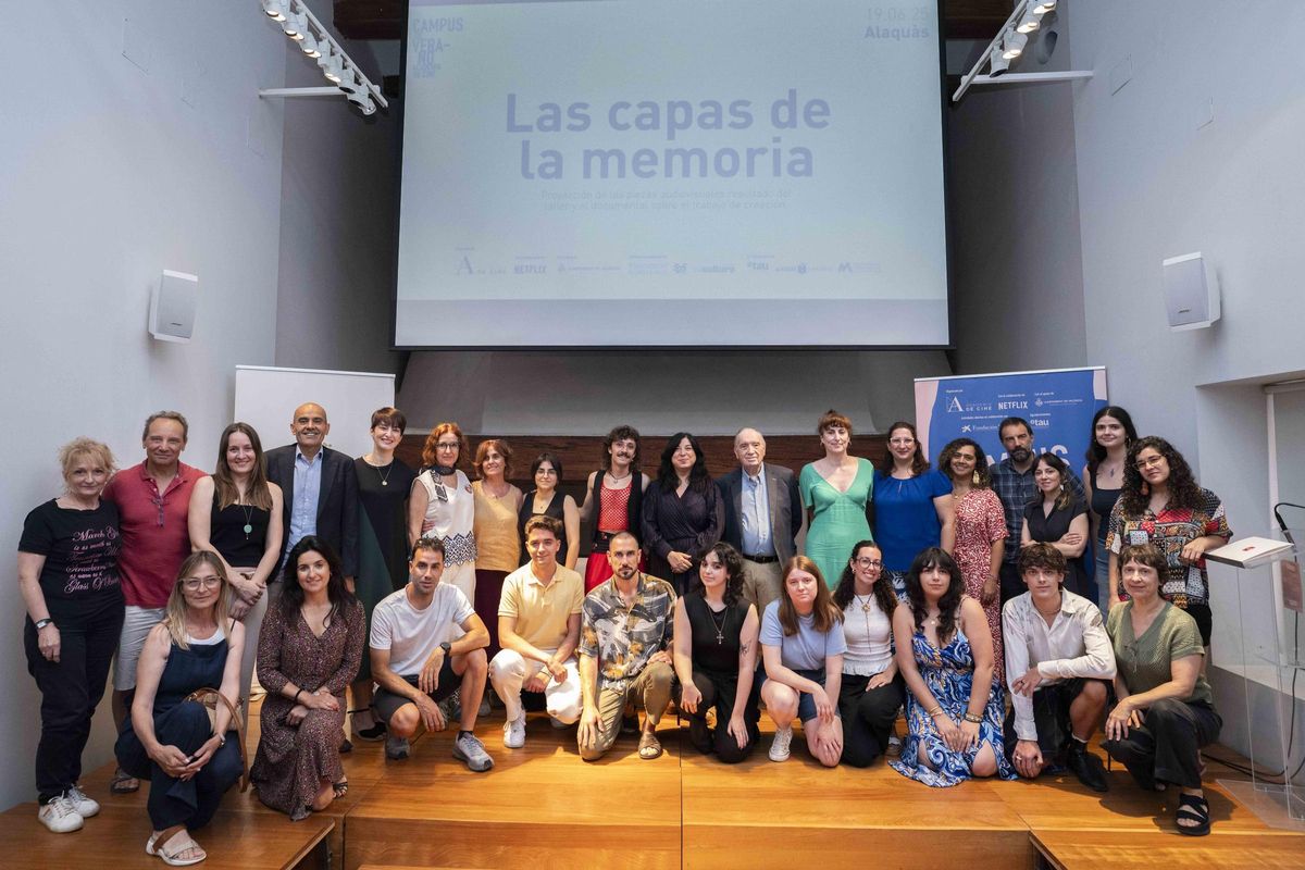 Representantes de las instituciones implicadas, familiares y alumnado.