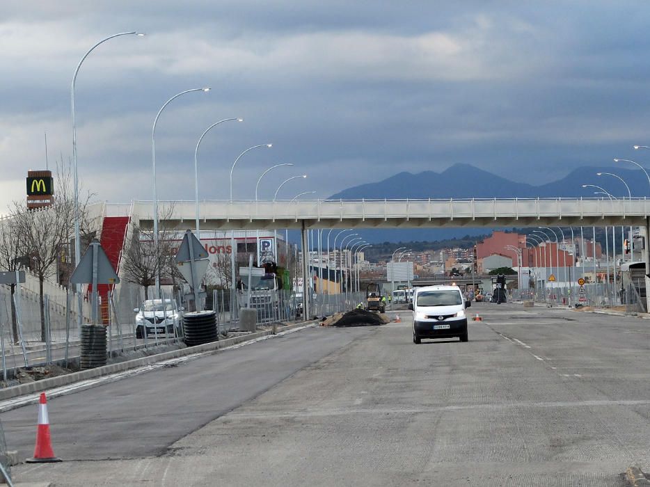 Obres a la C-260 de Figueres