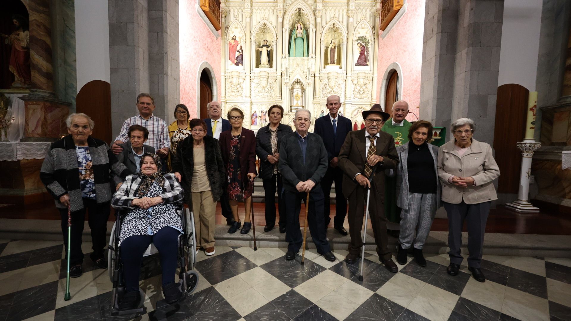 Homenaje a las personas mayores de 90 años en Valleseco