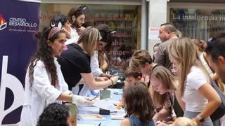 El equipo del Ratón Pérez vuelve a Córdoba para recoger dientes de leche con motivo de la Noche Europea de los Investigadores
