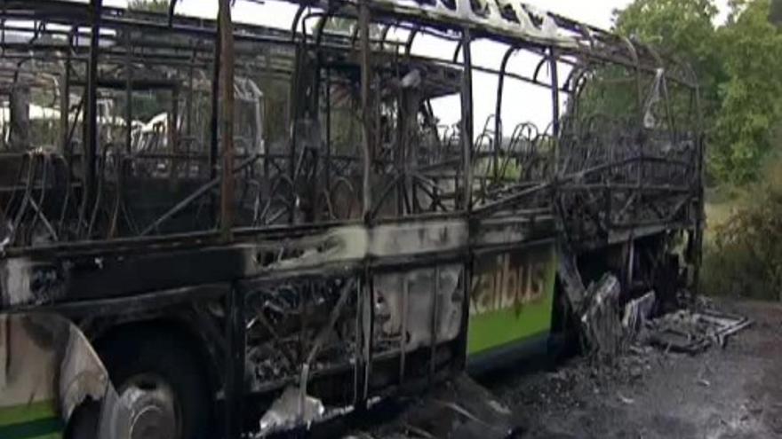 Cinco autobuses calcinados en Loiu