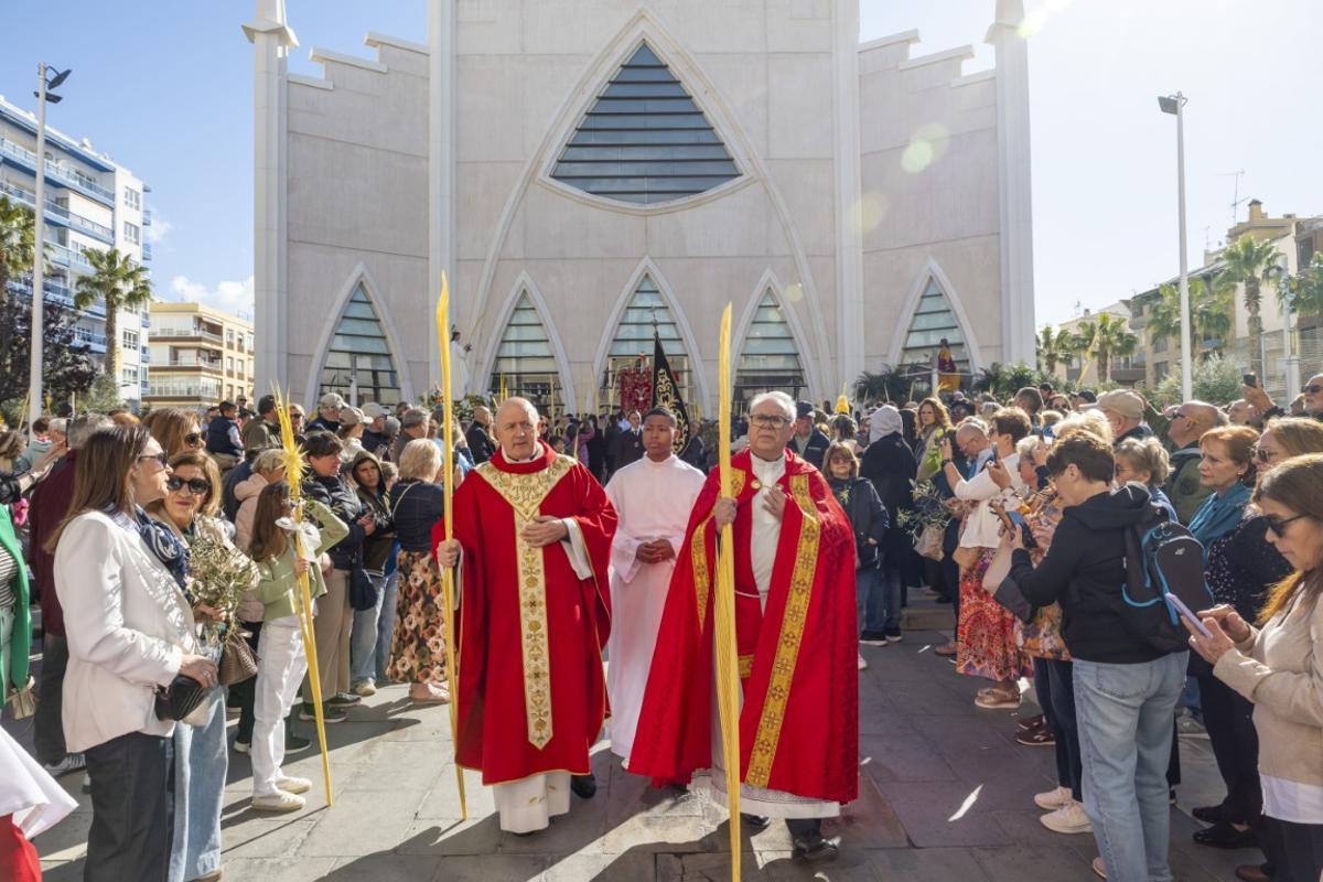 Aquí las imágenes de la Procesión de Las Palmas de Torrevieja 2026 Aquí las imágenes de la Procesión de Las Palmas de Torrevieja 2026