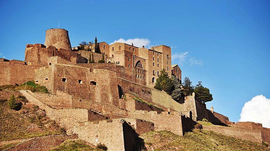 Històries breus a la xarxa per conèixer el patrimoni monumental català, com el castell de Cardona