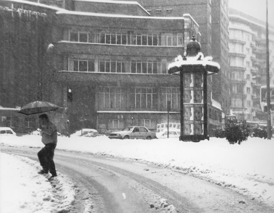 La nevada de 1993 que causó estragos en Asturias y cubrió Oviedo