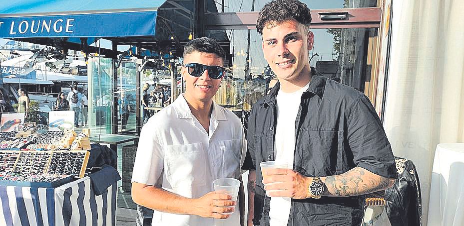 Mariano Nieto y Miki Company.
