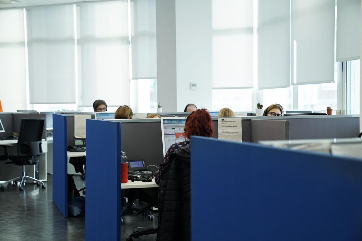 La teleassistència de Barcelona rep 35 trucades diàries d’avis per «conversar per soledat»