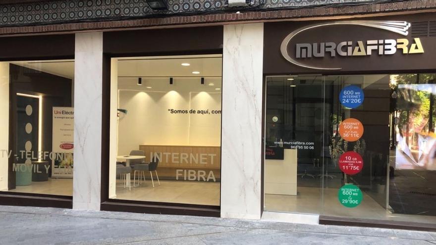 Murcia Fibra inaugura su nueva oficina en el centro de Murcia
