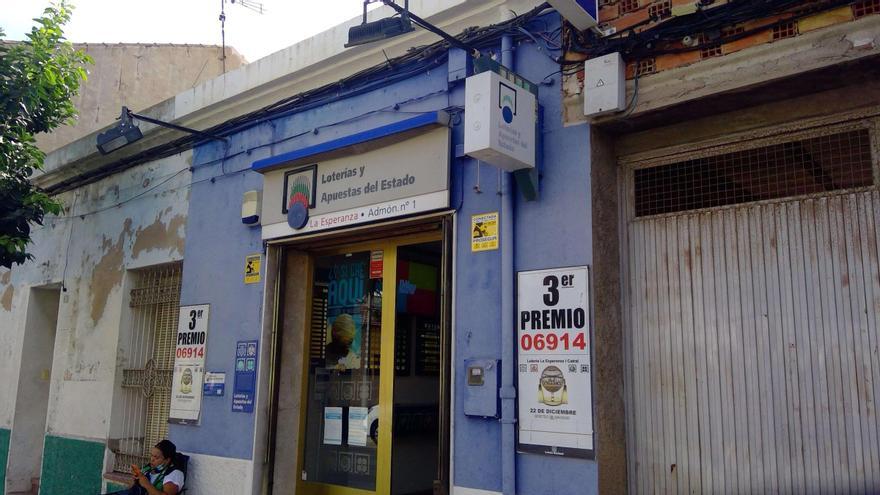 La Lotería Nacional reparte suerte en Catral, Santa Pola y Elche
