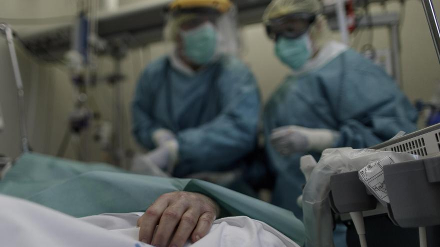 Muere una mujer de 37 años por coronavirus en València sin vacunar