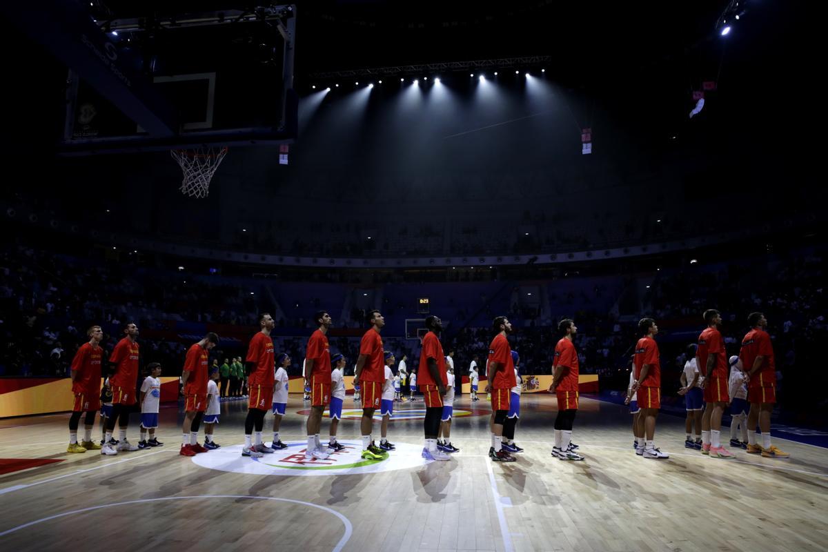 Jakarta (Indonesia), 22/08/2023.- Spain’s basketball team before the FIBA Basketball World Cup 2023 group stage match between Brazil and Spain in Jakarta, Indonesia, 28 August 2023. (Baloncesto, Brasil, España) EFE/EPA/MAST IRHAM