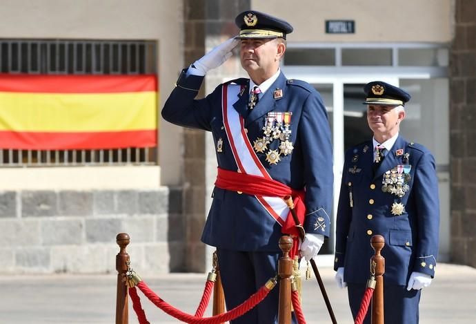 10/12/2019 TELDE.  El Mando Aéreo de Canarias celebra la festividad de Nuestra Señoara del Loreto, Patrona del Ejército del Aire, con imposición de condecoraciones, homenaje alos Caídos y Desfile.  Fotógrafa: YAIZA SOCORRO.  | 10/12/2019 | Fotógrafo: Yaiza Socorro