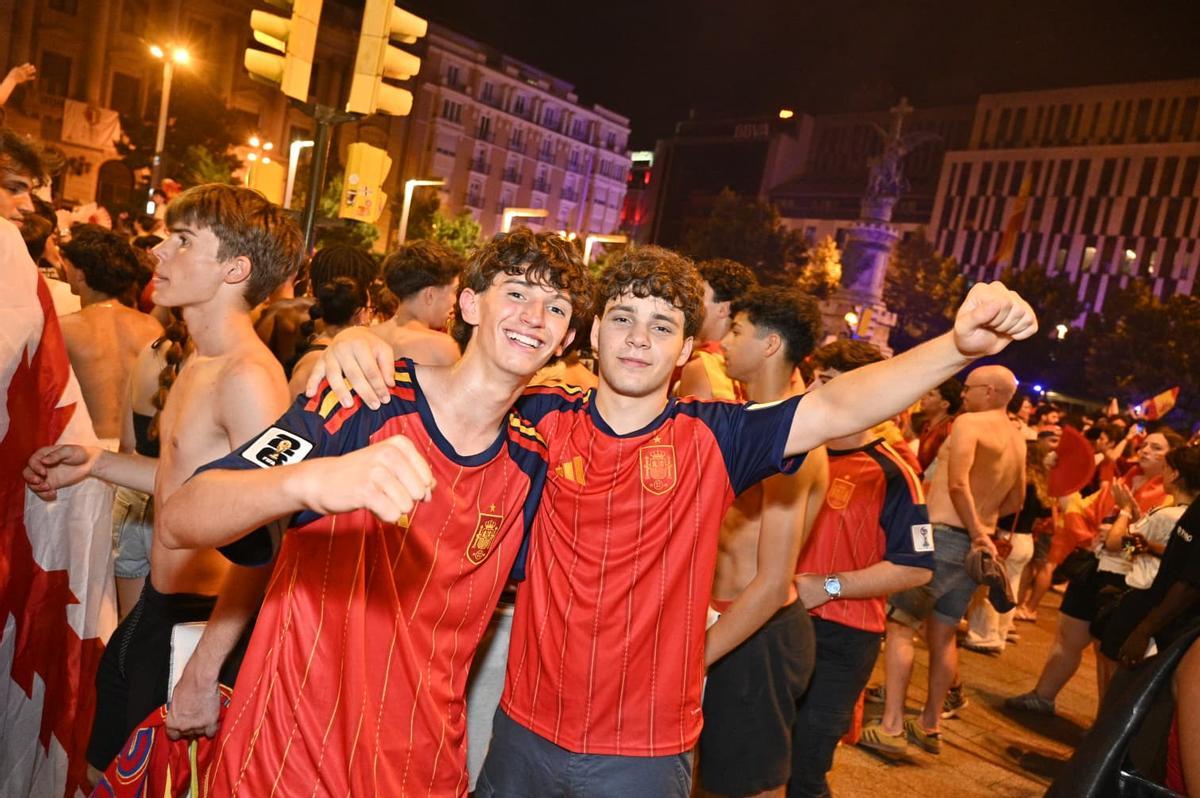 En imágenes | Zaragoza celebra el triunfo de España en la final del Mundial