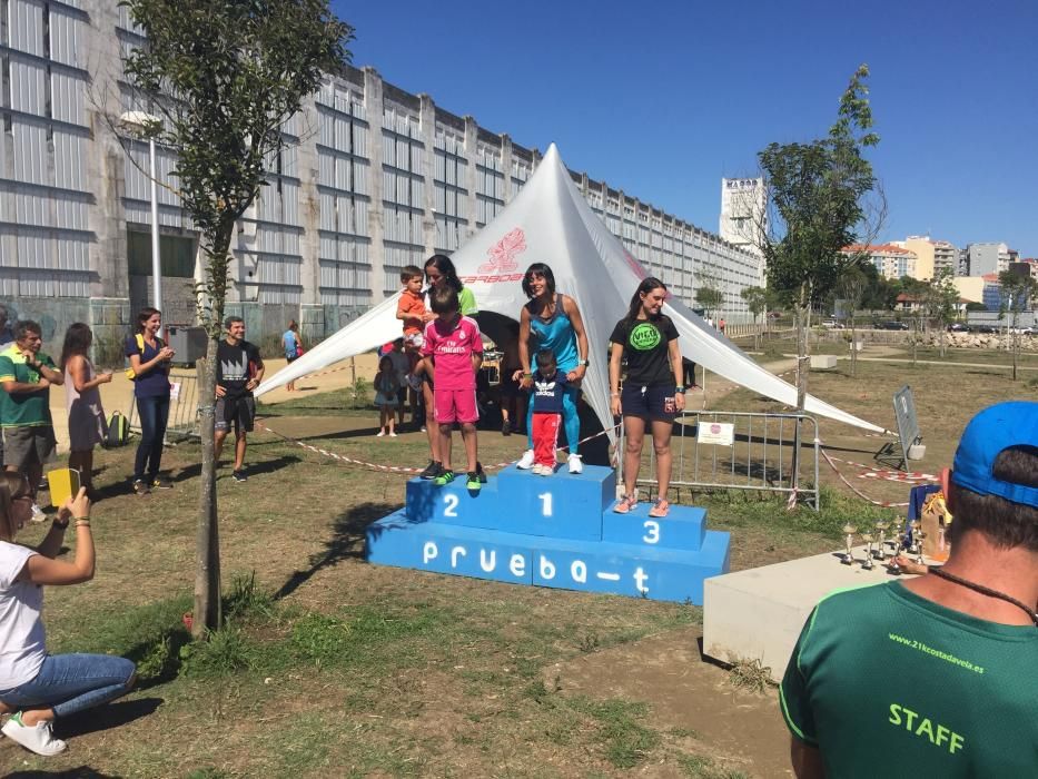 Roberto Riobó y Beatriz Fernández triunfan en la media maratón de la Costa da Vela