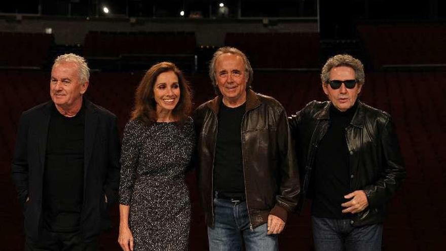 Víctor Manuel, Ana Belén, Serrat y Miguel Ríos, en Ciudad de México.