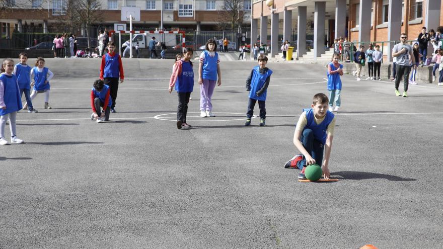 Diversión de matrícula en el colegio Montevil