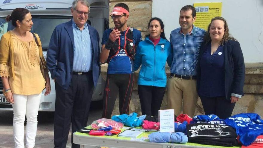 Mari Fe Gómez, Ramón García Cañal, Marcos Bajo, Minerva González, José Manuel González y Sonia Arduengo en la recepción tras la carrera.