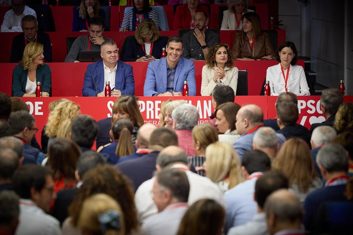 Les bases del PSOE avalen les negociacions de Sánchez per a la seva investidura amb el 87% de vots a favor Les bases del PSOE avalen les negociacions de Sánchez per a la seva investidura amb el 87% de vots a favor
