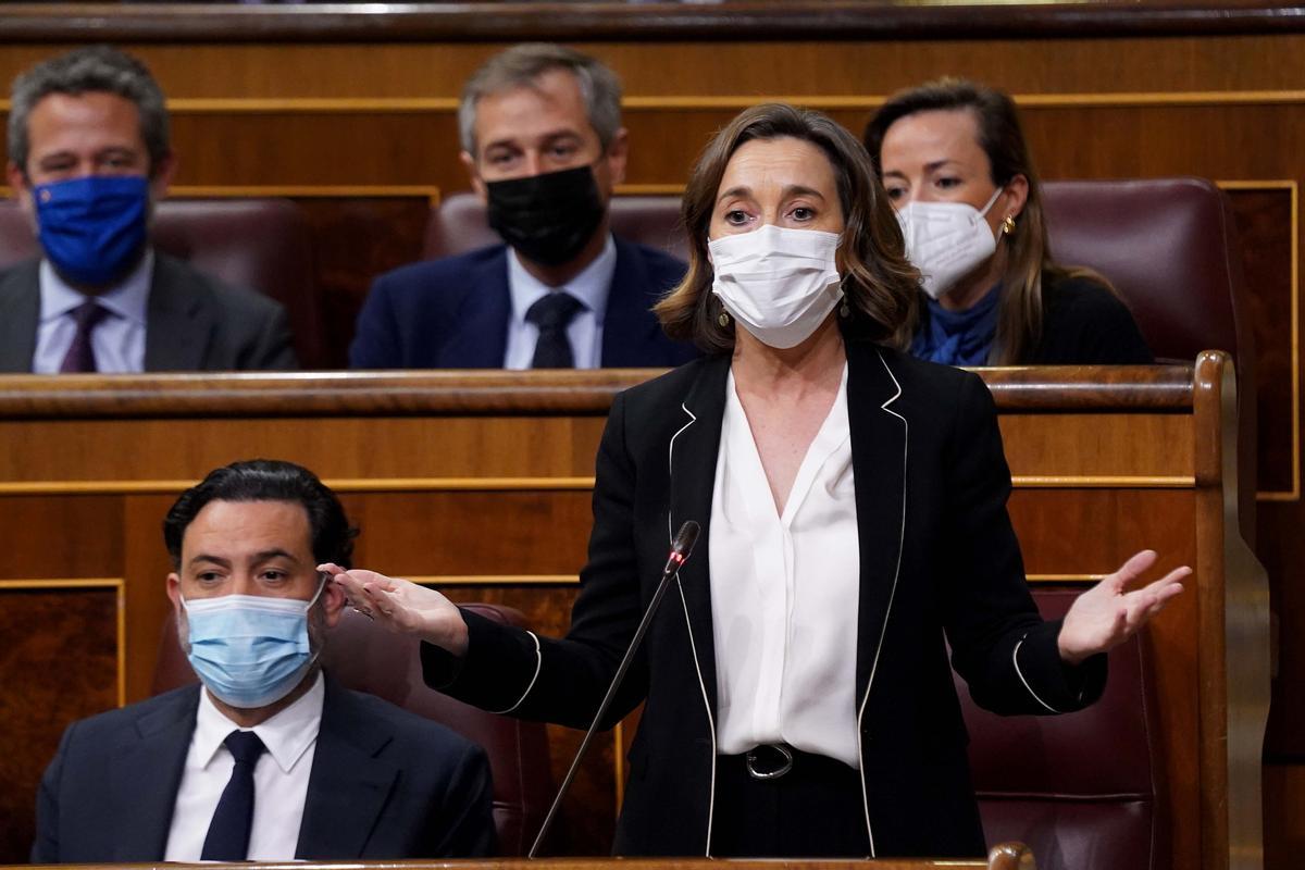 Cuca Gamarra desde su escaño en el Congreso.