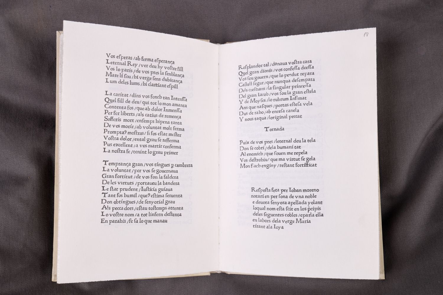 'Obres e trobes en lahors de la Verge Maria' que ha reeditat la Universitat de València. La versió original és de 1474.