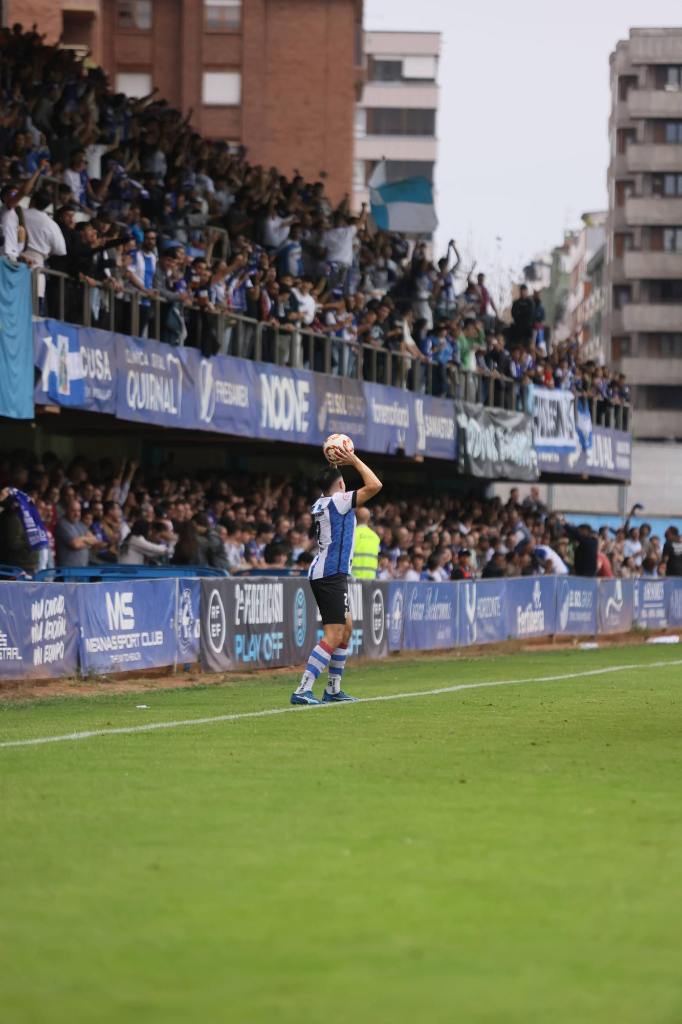EN IMÁGENES: La final por el ascenso entre Avilés y Rayo Majadahonda vivida en el Suárez Puerta