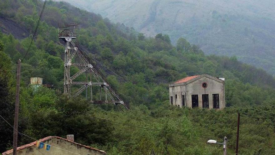 La escombrera de Minas Llamas, en la localidad de Ablaña.