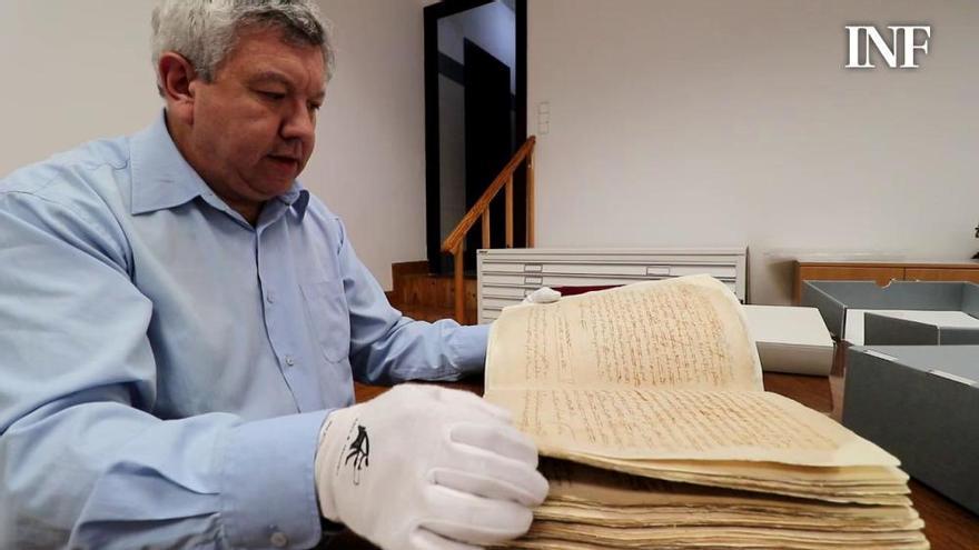 El archivo municipal de Alcoy rehabilita los dos libros más antiguos, del siglo XIV