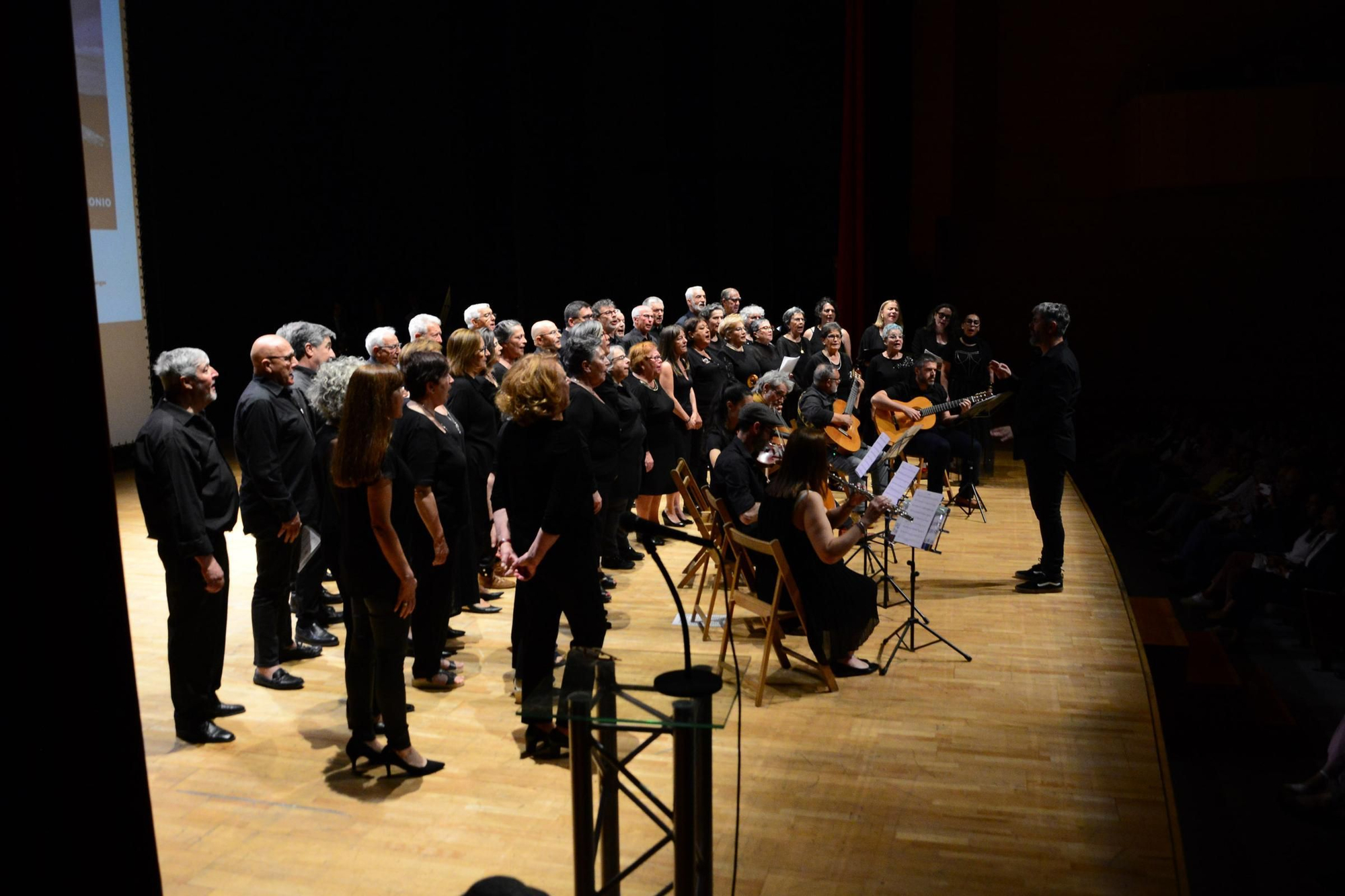 Cangas escribe otro capítulo de su cultura