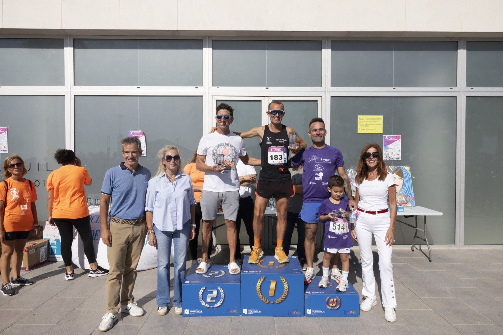 Así fue en imágenes una nueva edición de la carrera solidaria de AFA Torrevieja