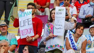 La valentía de los futbolistas (y los aficionados) de Irán: "Todo lo que digan tendrá consecuencias"