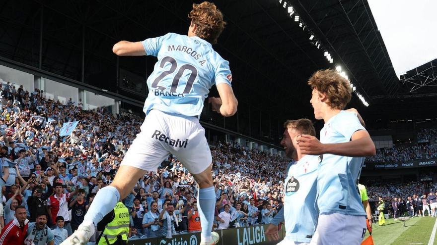 Marcos Alonso celebra
su gol de penalti.
| Alba Villar
