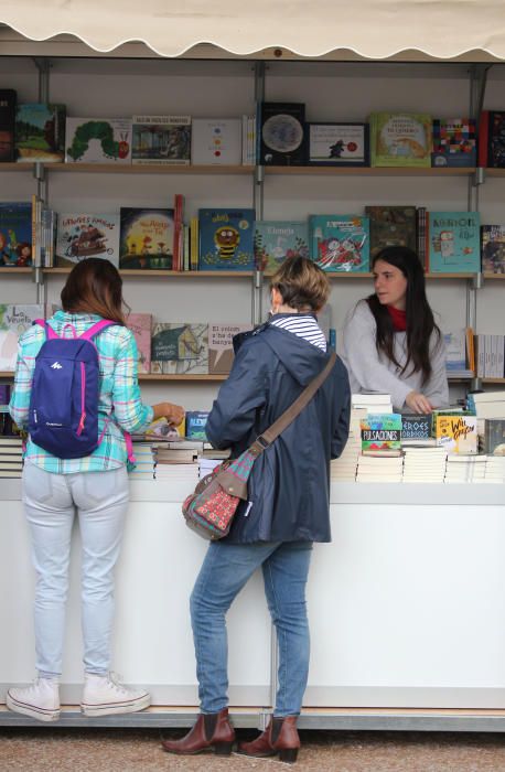 Un paseo por la 52ª Fira del Llibre de València