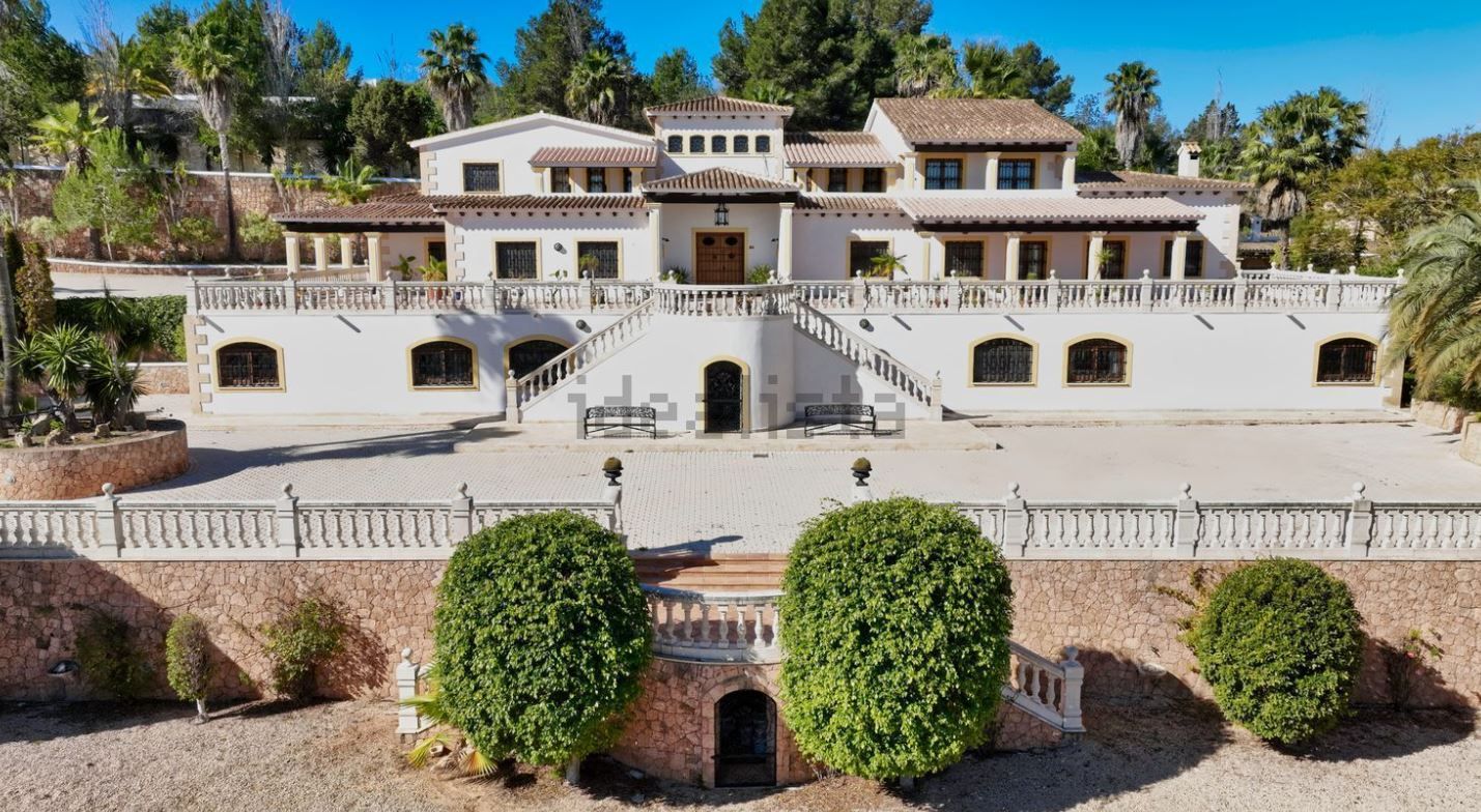 A la venta por 43,5 millones de euros, una finca de caballos de Ibiza