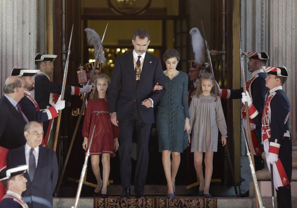 Leonor y Sofía, protagonistas en el Congreso