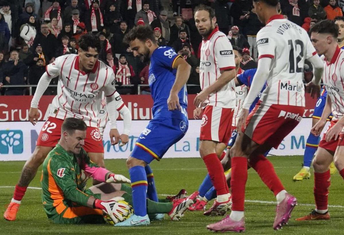 Un gol de Vitor Reis i Ter Stegen salven el Girona