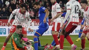 Un gol de Vitor Reis i Ter Stegen salven el Girona