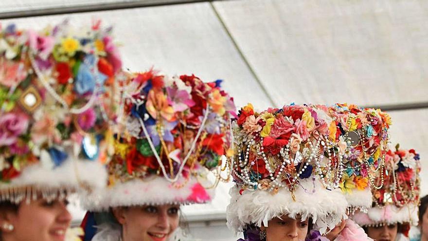 Las populares Madamas del Carnaval de Cobres. |   // GUSTAVO SANTOS