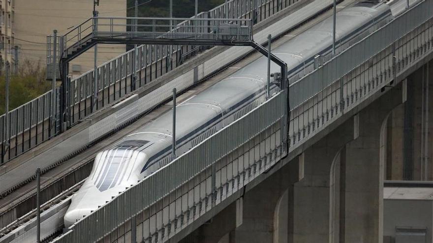 Trenes que ladran y berrean para evitar las muertes de ciervos en Japón