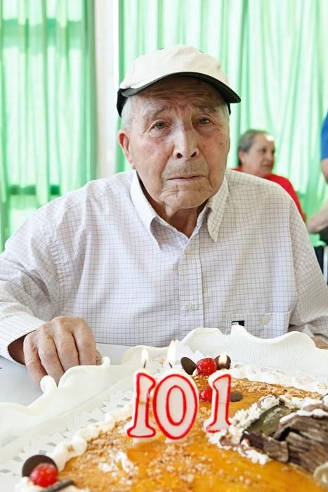 Fiesta del 101 cumpleaños de Manuel Samartino