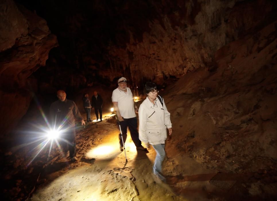 CUEVA DE TITO BUSTILLO