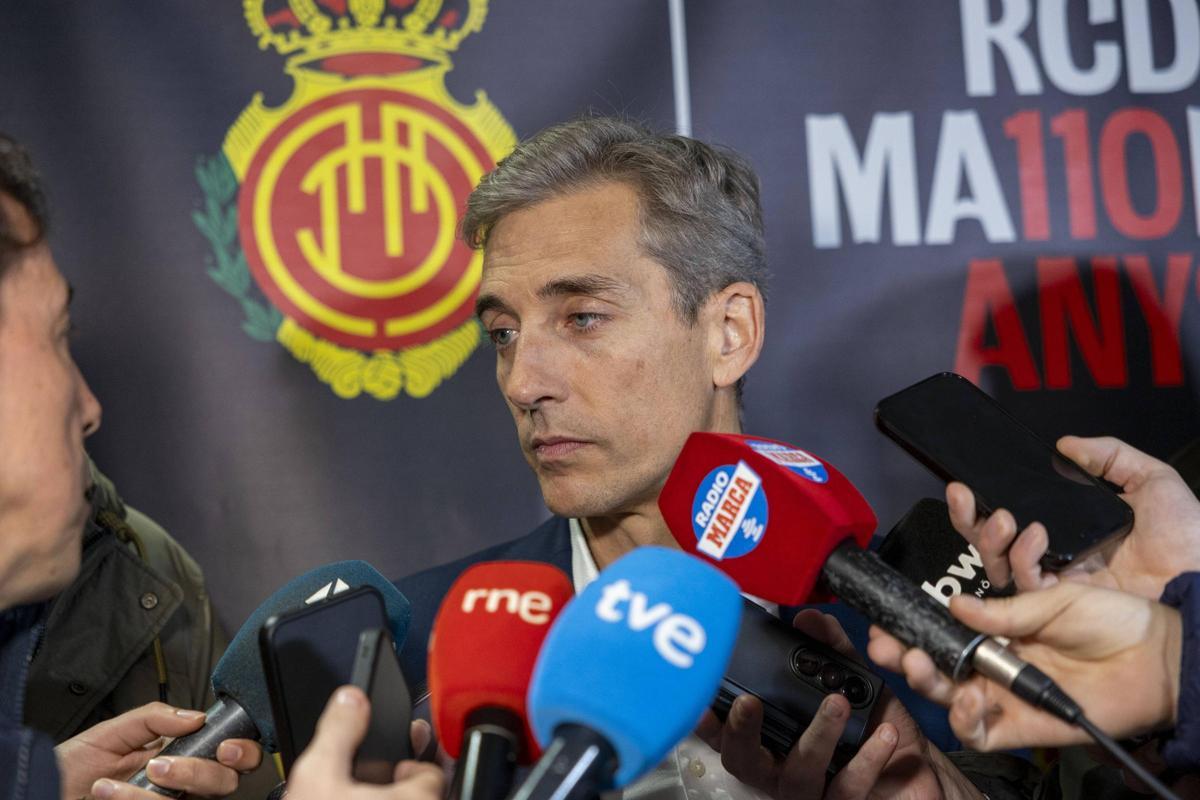 Alfonso Díaz atiende a los medios durante la celebración del décimo aniversario de la propiedad del Mallorca.