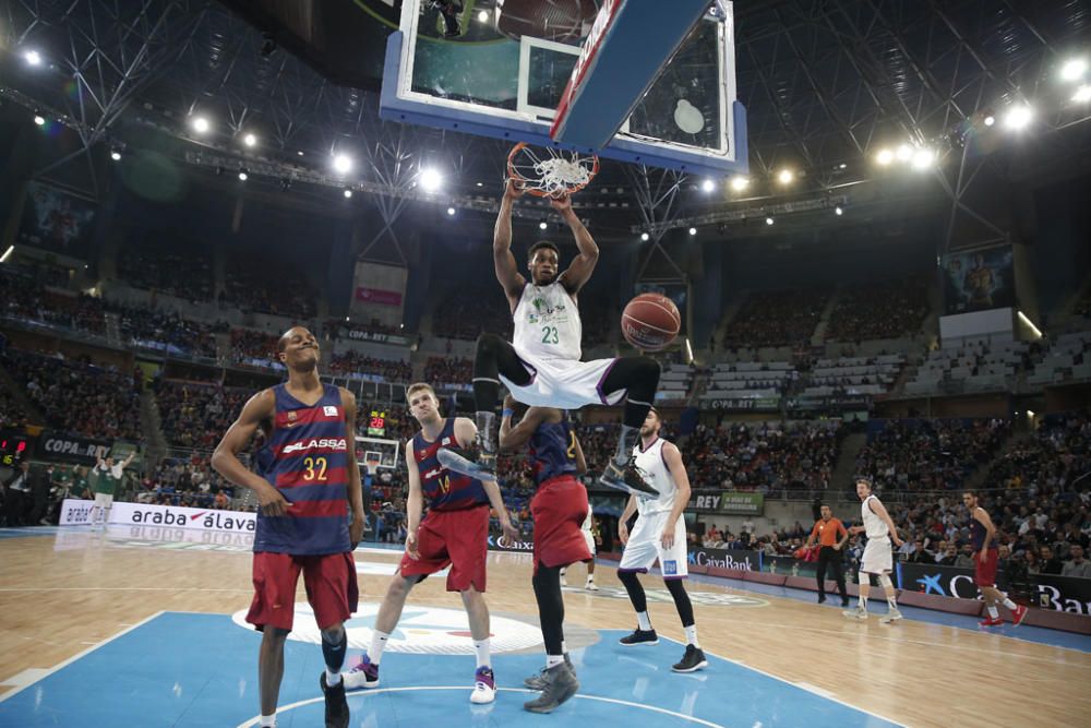 El conjunto de Joan Plaza se vuelve para Málaga a las primeras de cambio tras una mala segunda parte del encuentro ante el FC Barcelona Lassa