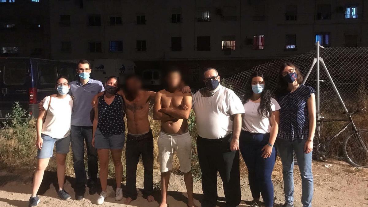 Una de las salidas nocturnas de la asociación Divina Misericordia