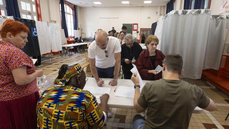 La participación en las elecciones en Francia escala al 59,71% a las 17:00 horas