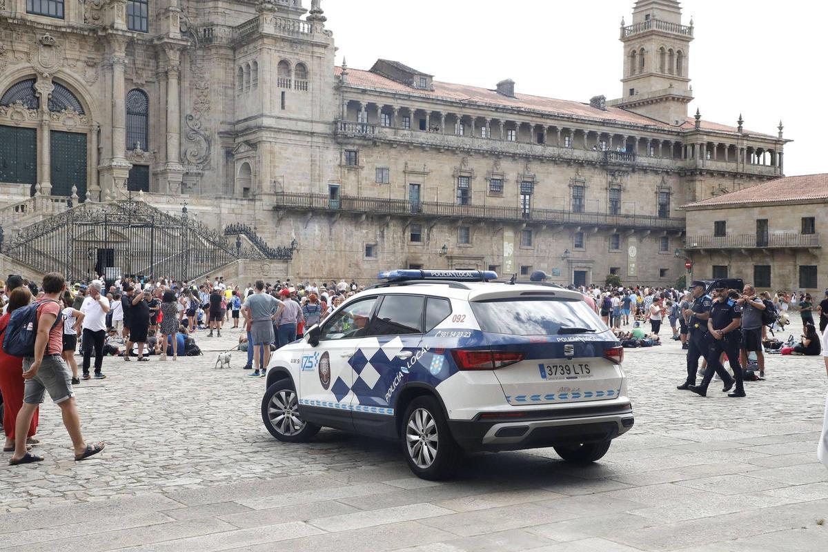Los coches de la Policía Local no pudieron repostar durante 17 horas